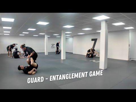 CLA-Entanglement game