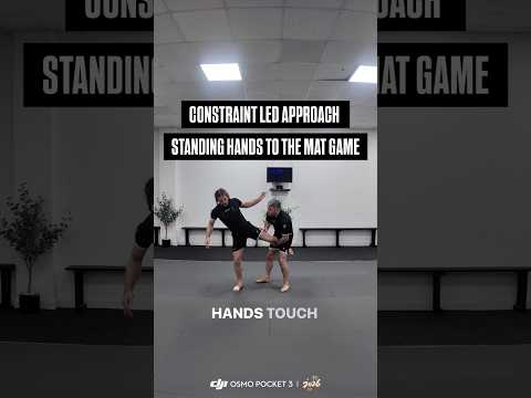 Standing game hand to mat  🤼