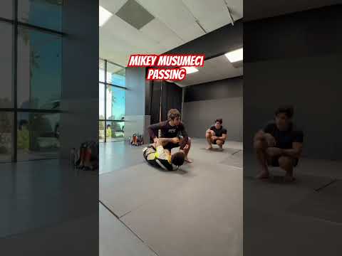 Mikey Musumeci Passing| COBRINHA ONLINE #jiujitsu #bjj #grappling