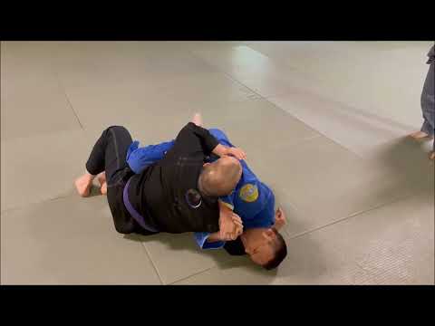 Shoulder Crunch Sweep