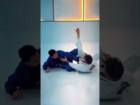 🥋 Venha viver a experiência EJB!Aula experimental de Jiu-Jitsu. #bjj #blumenau #jiujitsu