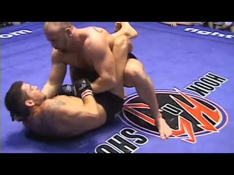 Dustin Denes v Tom Jones