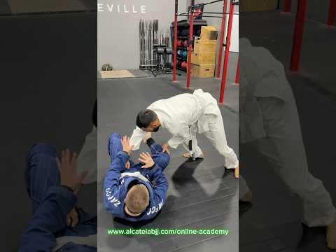 Toreando Passing (Sao Paulo Approach) Pt.1 #bjj #jiujistu #guardpassing #toreando #toreandopass