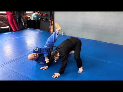 Easy Collar Sleeve Guard To Wrestle Up