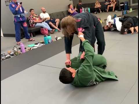 Prof. Leka in action at a WonderWomen open Mat