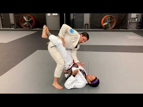 Leka Vieira Teaches 2 Easy Ways to Pass the Closed Guard: BJJ Technique