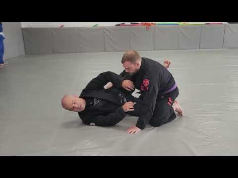 High knee shield to Kimura