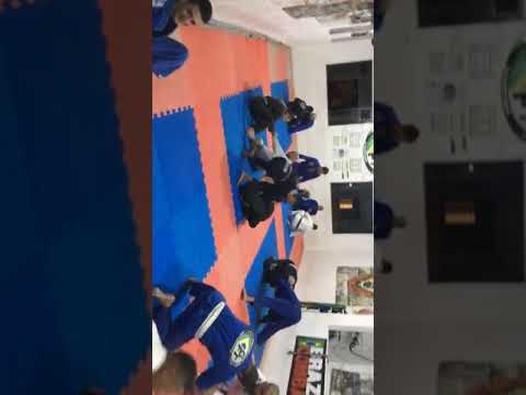 Treino de jiu-jitsu Gfteam Colonia - Professor Marcelo Siqueira