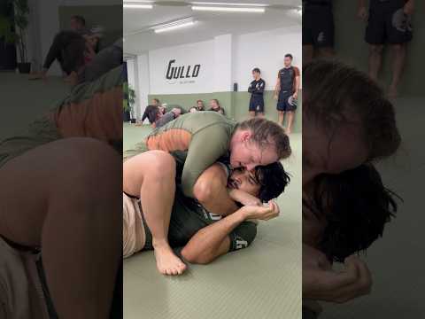 Otro golpe… it’s all fun & games until you get a knee to the eye haha #bjjnogi #bjjpurplebelt