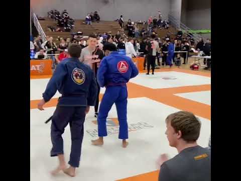 Back to Back Roadhouse Choke Finishes at Grappling Industries! #islandtopteam #bjj #roadhousechoke