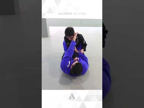 Armlock na Guarda Fechada.