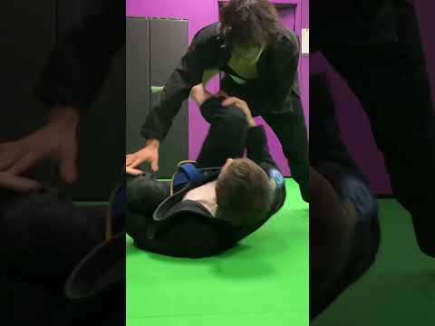 Side to side passing increases your chances! #bjjblackbelt #startingbjjtherightway