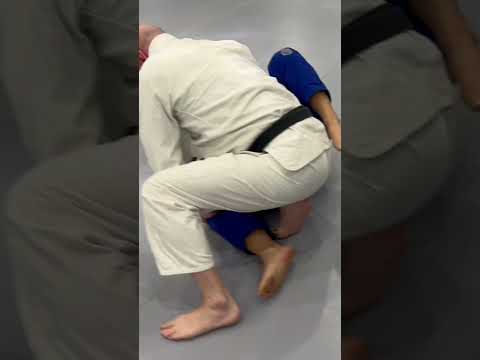 KNEE CUT REDIRECT #jiujitsu #bjj #grappling #mma #submissiongrappling #kneecut #guardpass