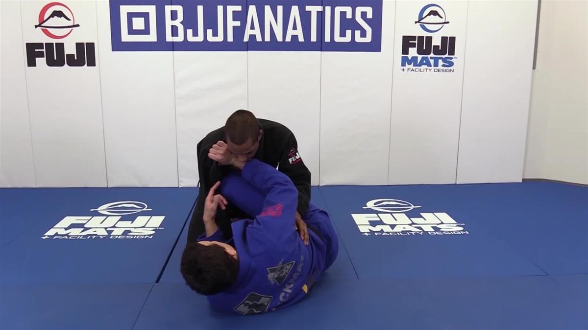 Sneaky Submission Traps From Guard by Arnaldo Maidana image 4