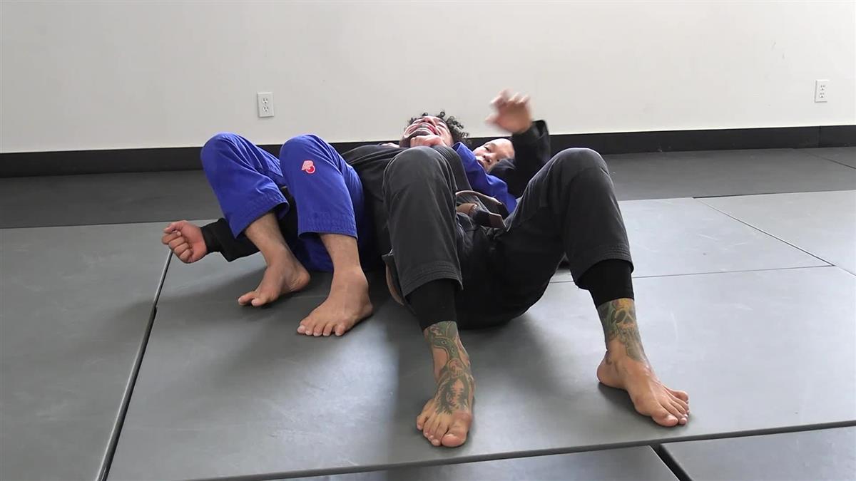 Assassin Choke by Baret Yoshida image 5