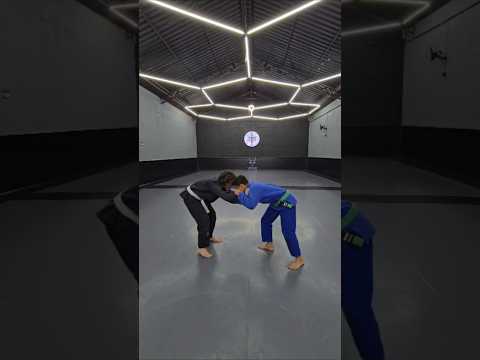 Queda, Montada e triângulo ▶️#bjj #jiujitsu