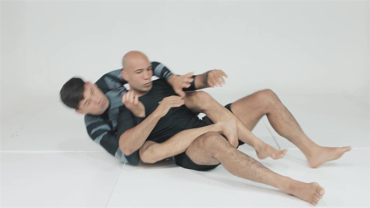 Maia Backpack System: Submissions From The Back by Demian Maia image 4