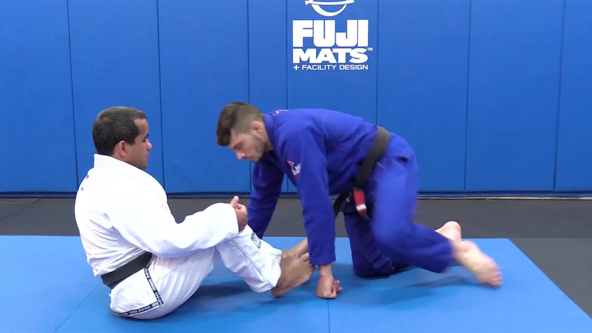 The Pitel Reverse Half Guard by Bernardo Pitel image 4