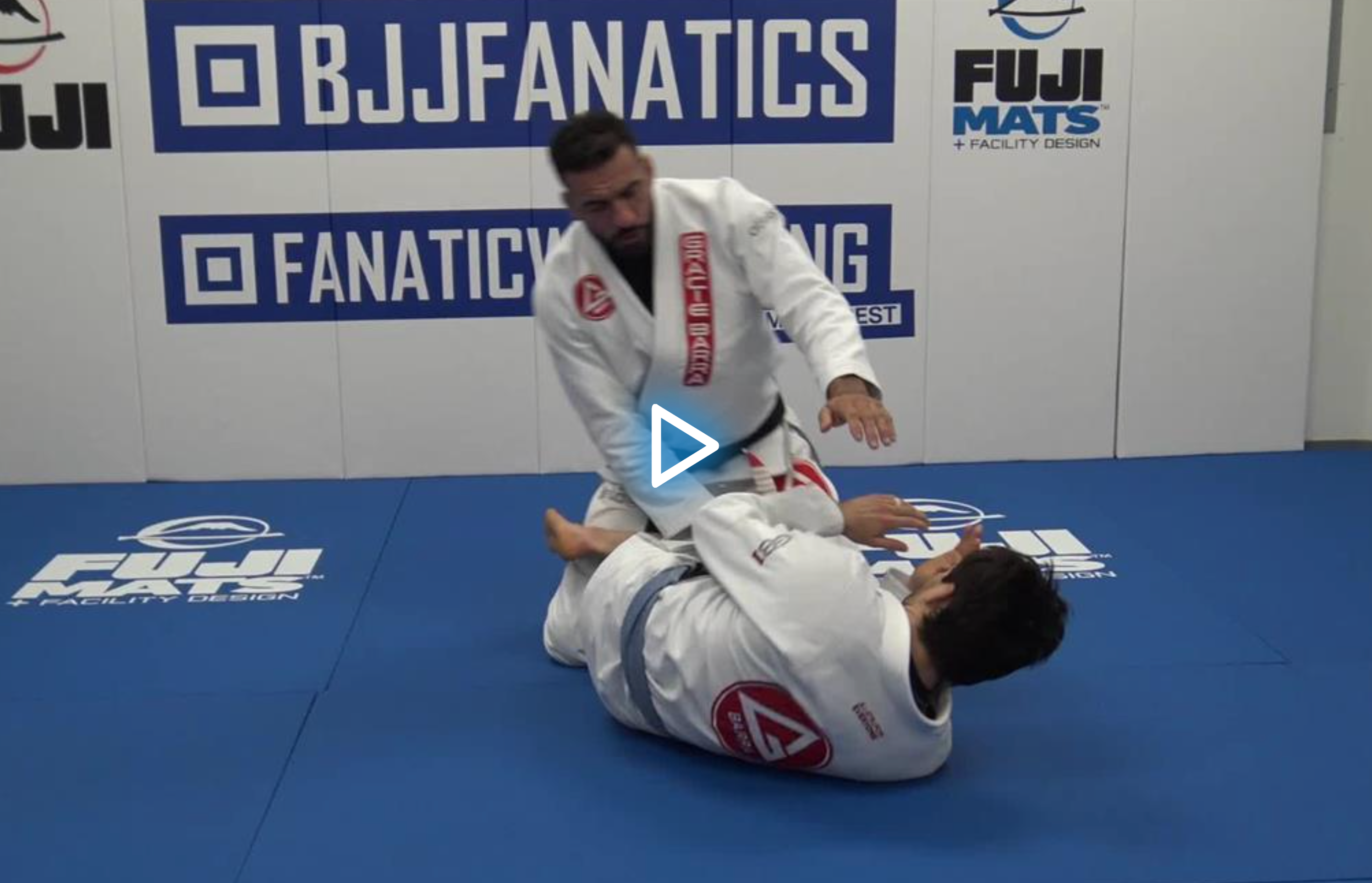 The Lapel Cradle Formula by Braulio Estima image 3