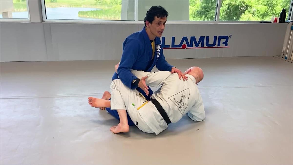 Killing The Deep Half Guard by Caio Nucci image 5