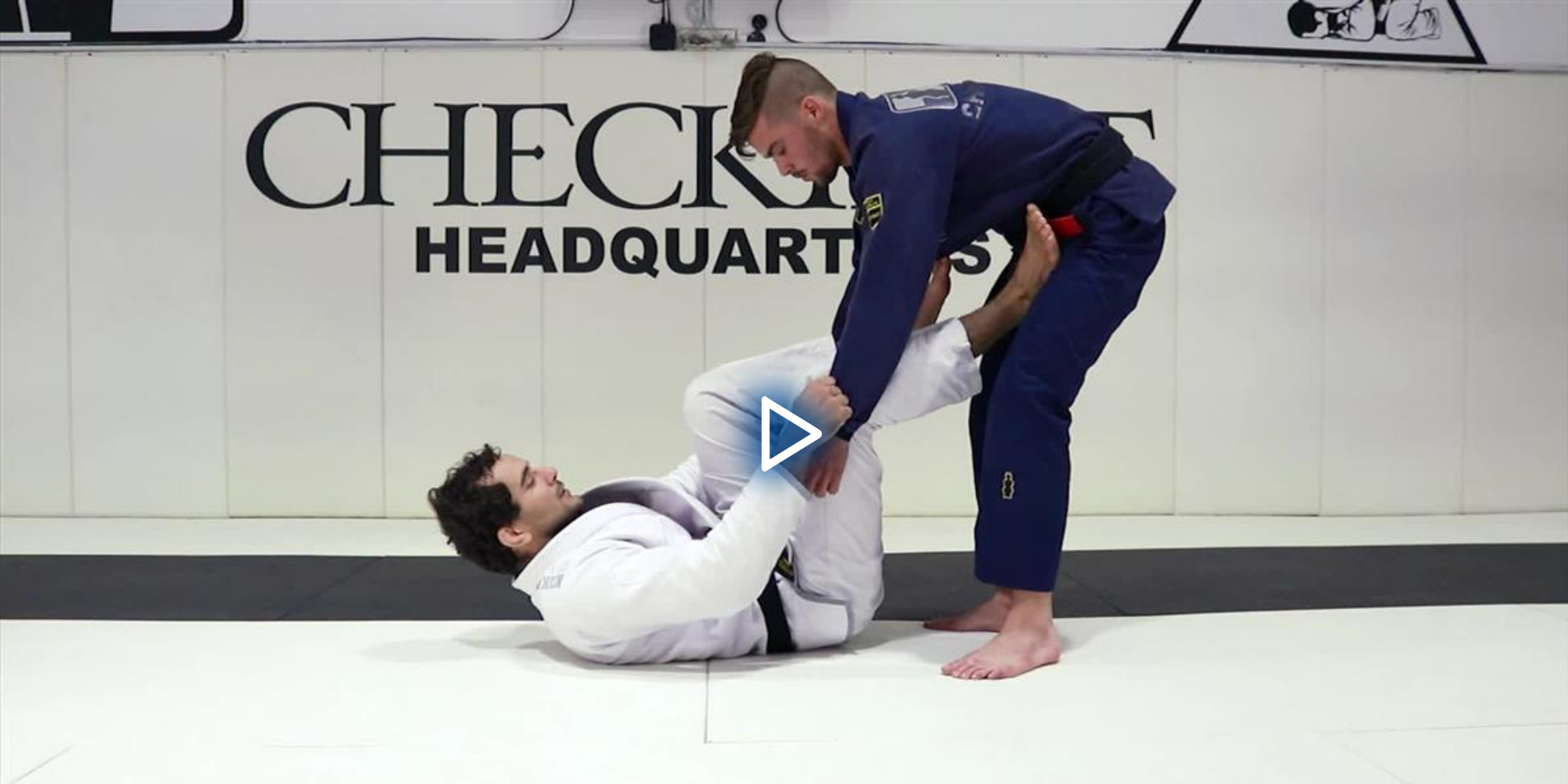 Lasso Guard Attacks & Omoplata Mastery by Gabriel Almeida image 5