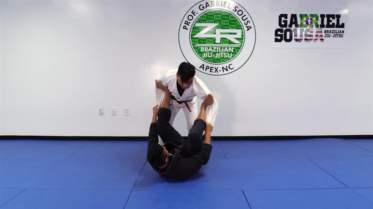 Dynamic Modern Guard Passing by Gabriel Sousa image 5