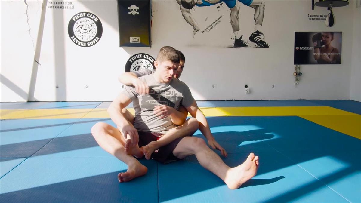 Essential Mount and Back Escapes by Dinu Bucalet image 3