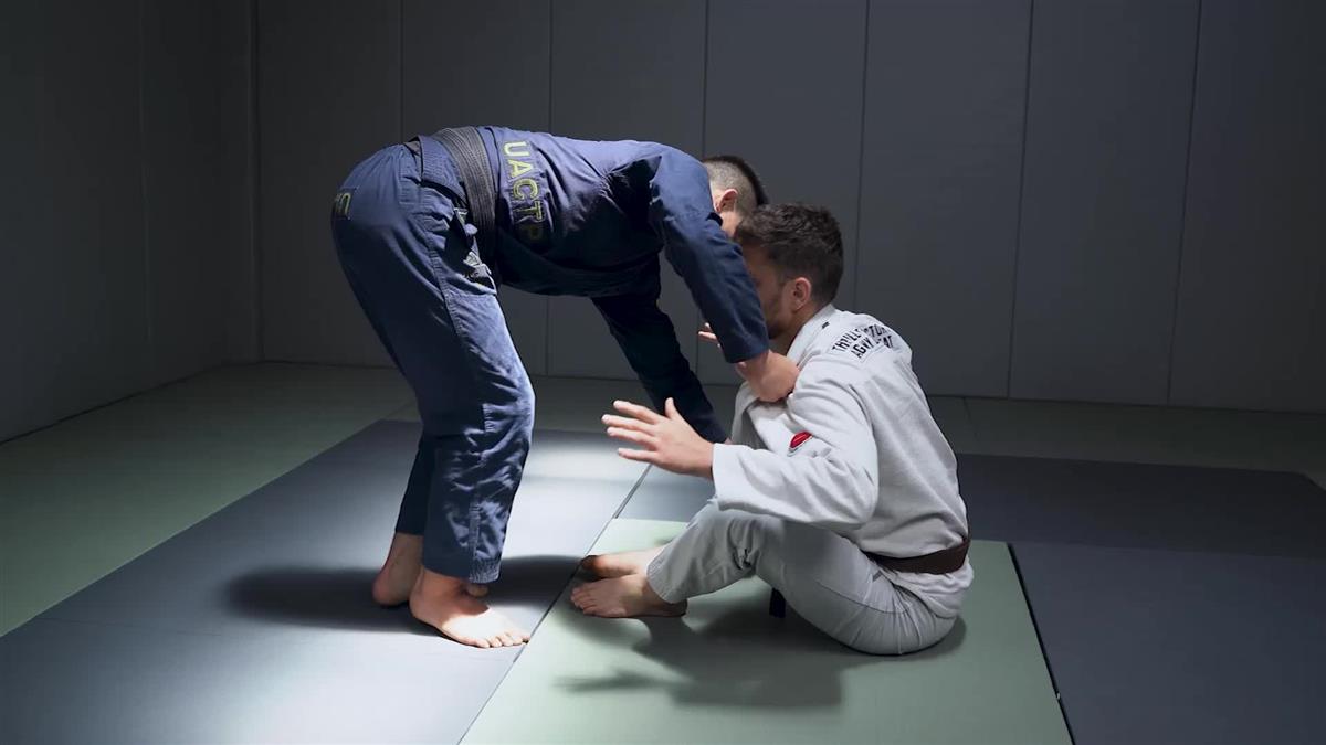 Footwork Passing vs The seated Guard by Isaac Doederlein image 5