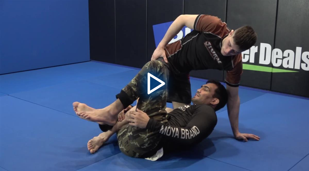 The Coyote Half Guard No Gi by Lucas Leite image 3