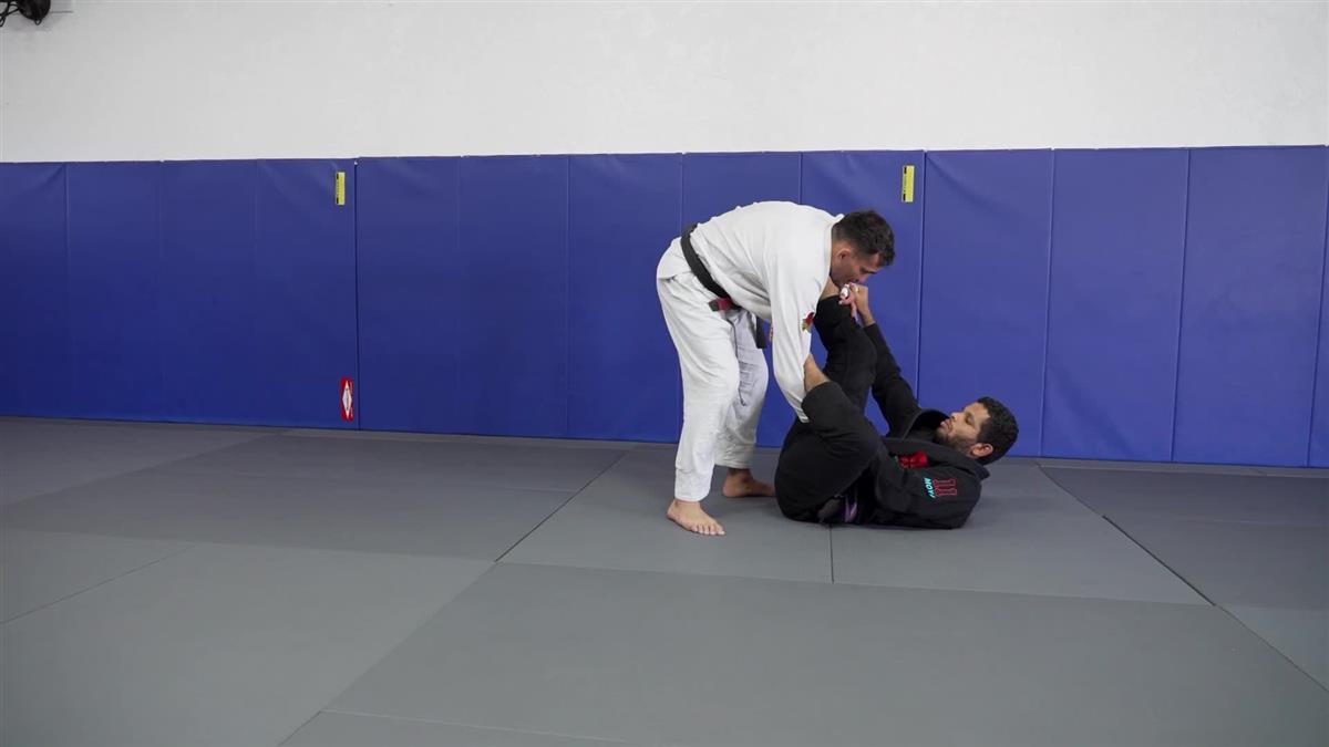 Mastering Modern Guard Passes by Lucas Leite image 5