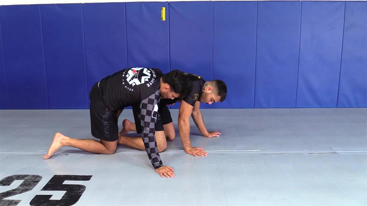Half Guard Counter Attacks No Gi by Lucas Leite image 4