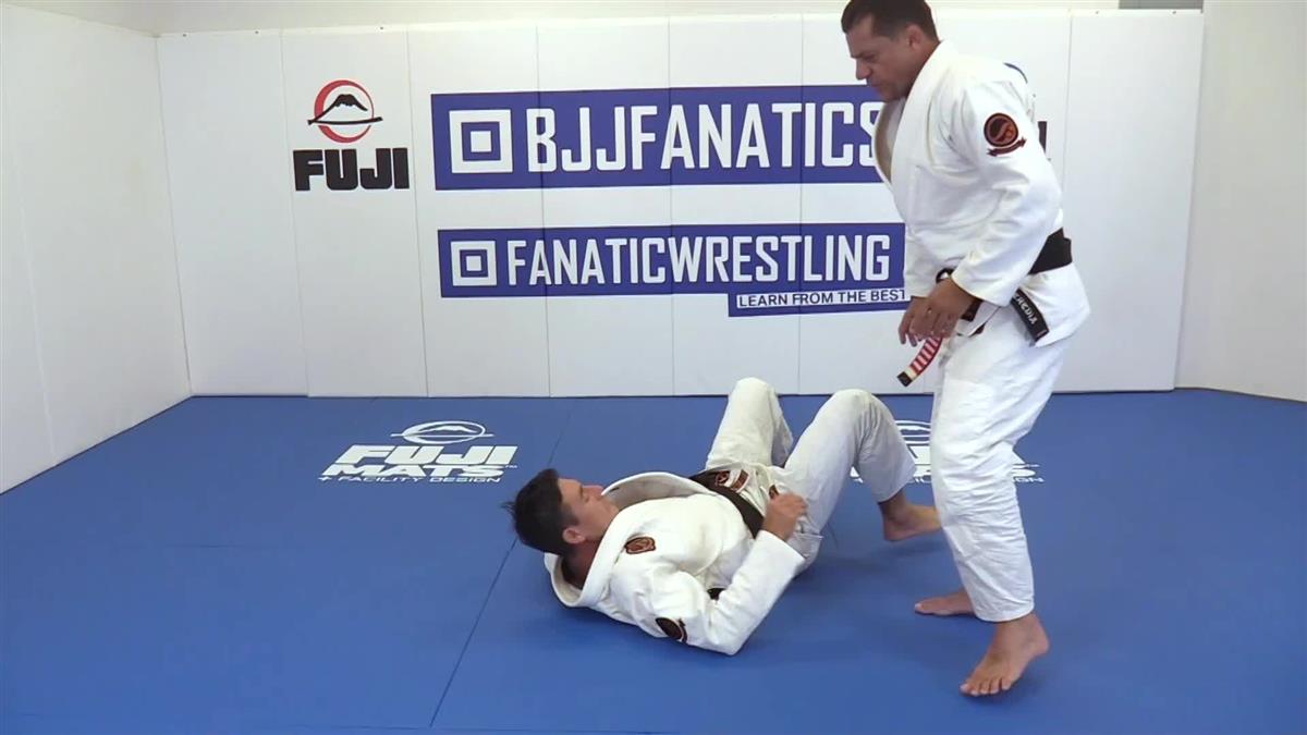 Diverse Pathways To Armbars And Chokes by Luis Heredia image 5