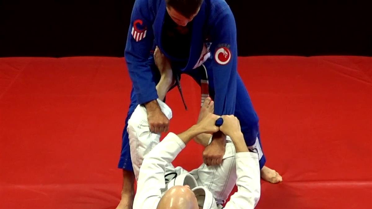 Cross Grip Guard and Old Man Sweep by Marcelo Cohen image 3