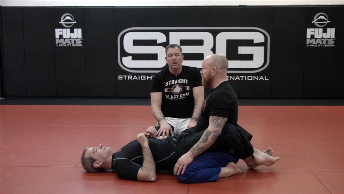 The Closed Guard Compendium by Matt Thornton image 3