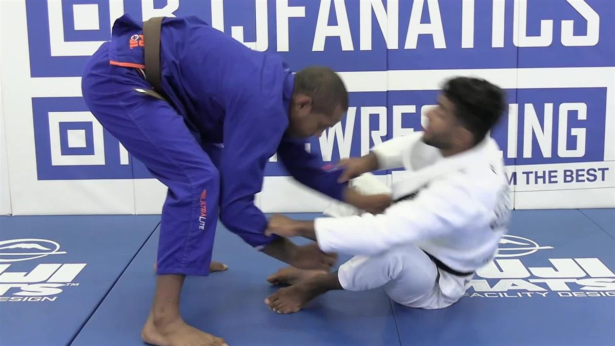 Half Guard Evolution: Old School To New School by Rodnei Barbosa image 4