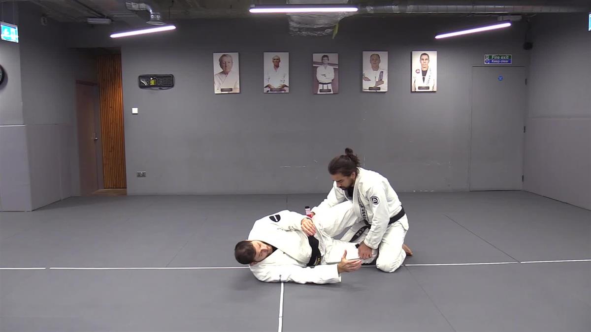The Roger Gracie Half Guard System by Roger Gracie image 4