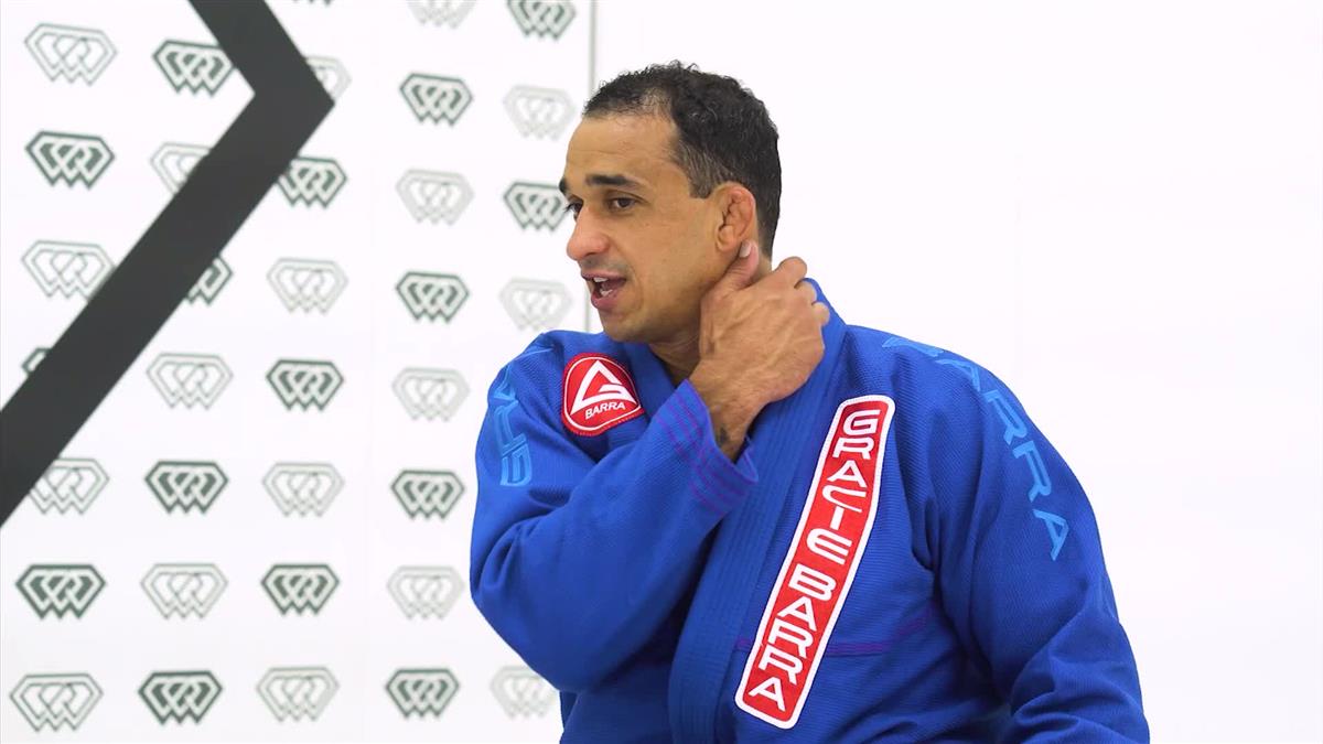 Cross Collar Sleeve Guard by Romulo Barral image 4