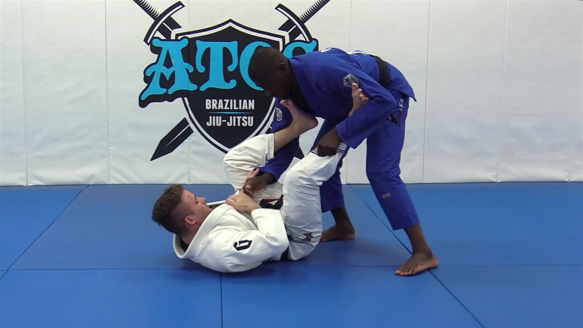 The Relentless Toreando Passing System by Ronaldo Junior image 4