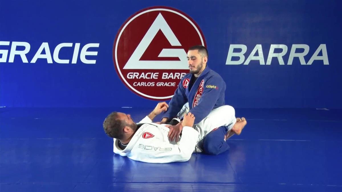 Closed Guard Techniques by Victor Estima image 4