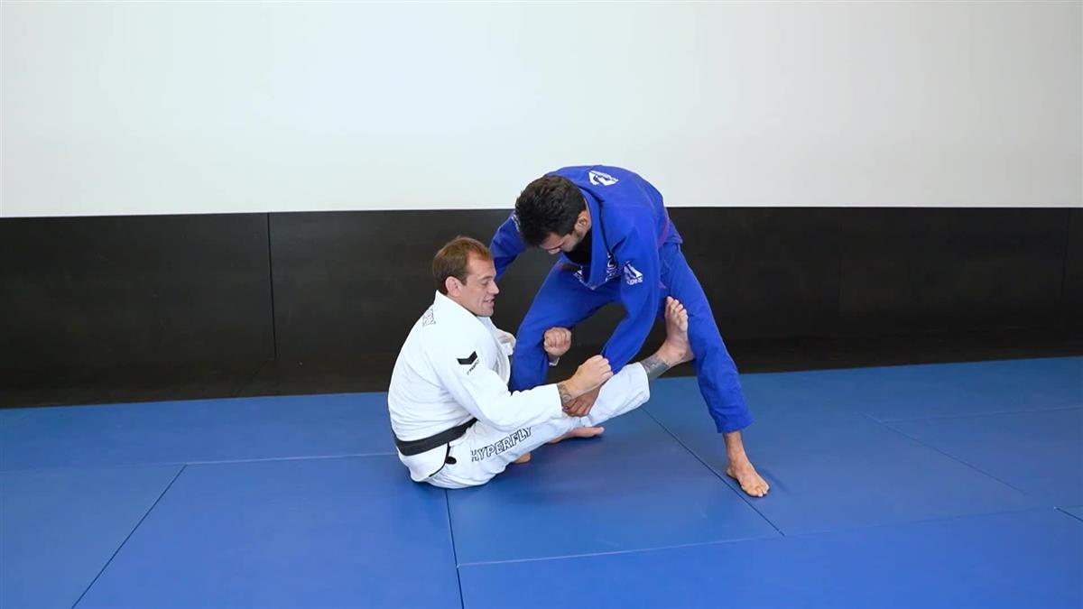 The Cavalcanti Open Guard by Vicente Cavalcanti image 5