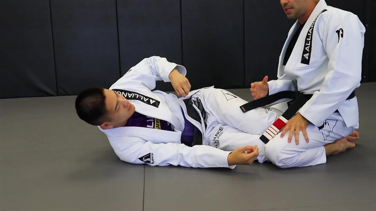 Beyond The Basics: Pressure Passing The Folder Pass by Thomas Lisboa image 5