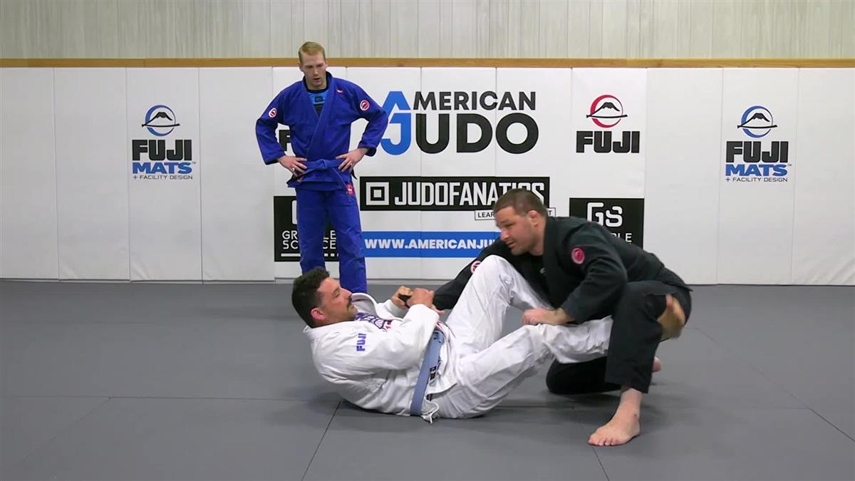 4 Weeks to a Better Guard by Travis Stevens image 3