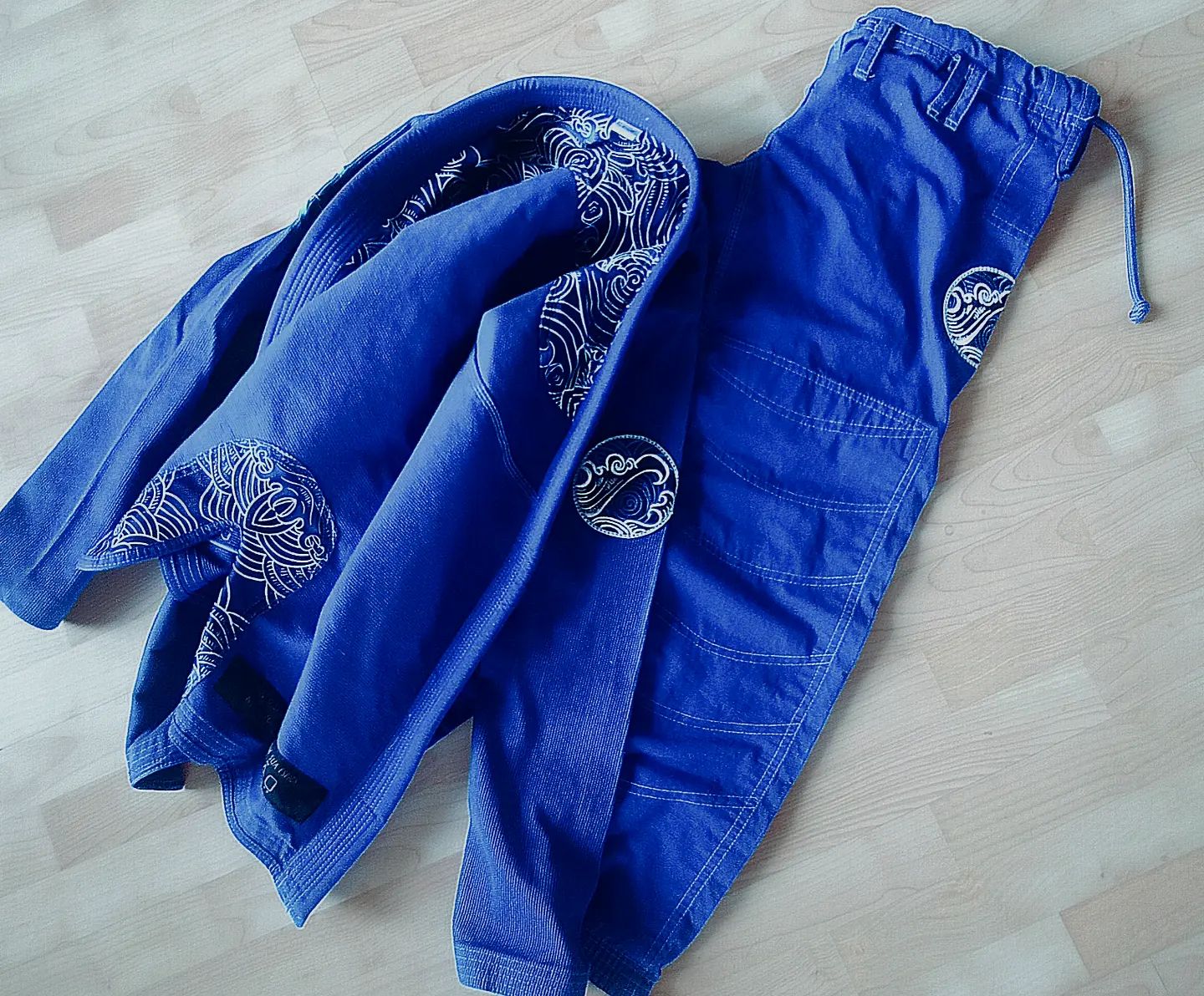 WAVES V.2 – Youth Sizes