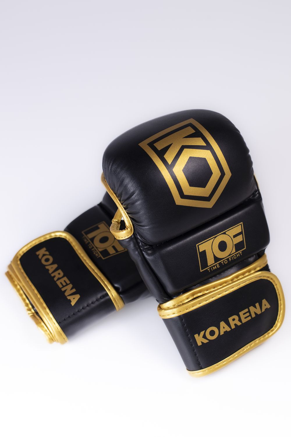 KOARENA Sparring Gloves TOF Negro-Dorado