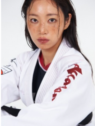 (반품/오염)붉은 눈의 출현 화이트