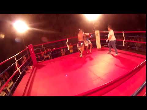 Fabio Carone diretto dx montante sx ginocchiata dx combo