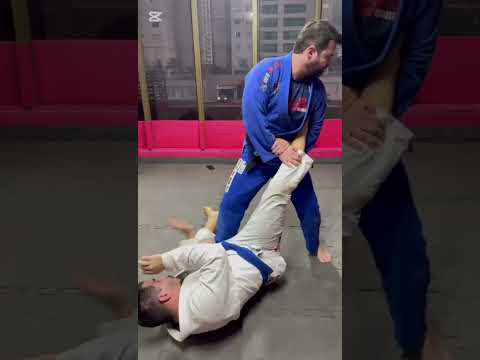 Detalhe da chave de pé quando se está por cima.