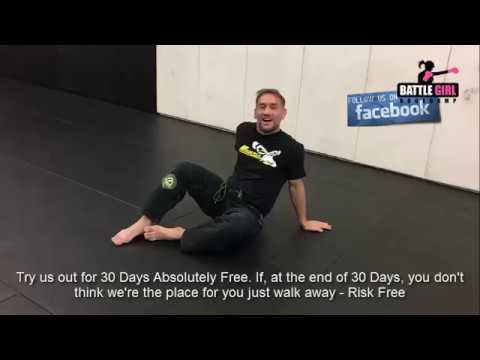 Georgina Gym Fitness Breakdown of Mason Twists Ab Work to Strengthen Core