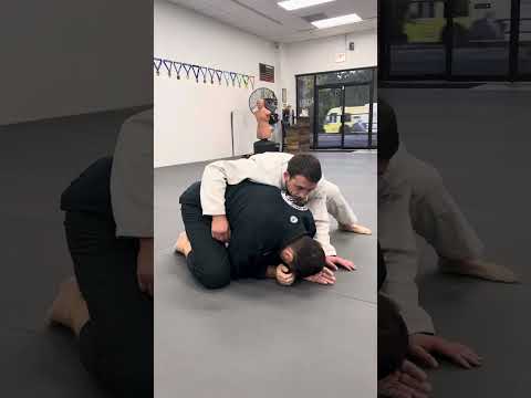 Midhad’s move of the week:Turtle Defense part 1. The Turtle roll. Carlson Gracie Jui Jitsu
