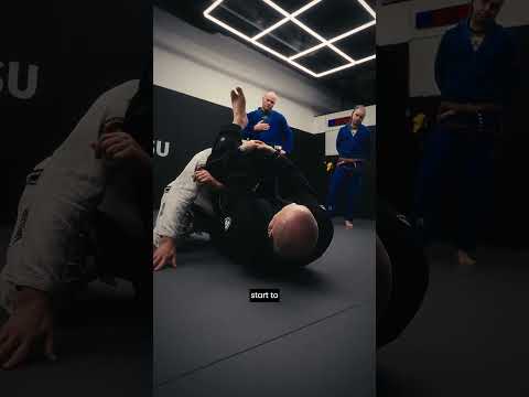 Professor Paul breaking down the triangle choke..